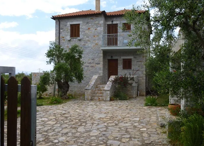 αλωνι Ferienhaus *